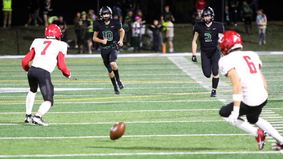 a Oregon City Tigard football Oregon September 29 2023 Dan Brood 24